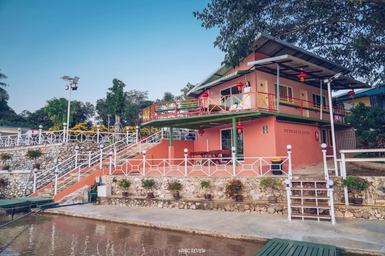 Golden Dragon Kanchanaburi Exterior foto